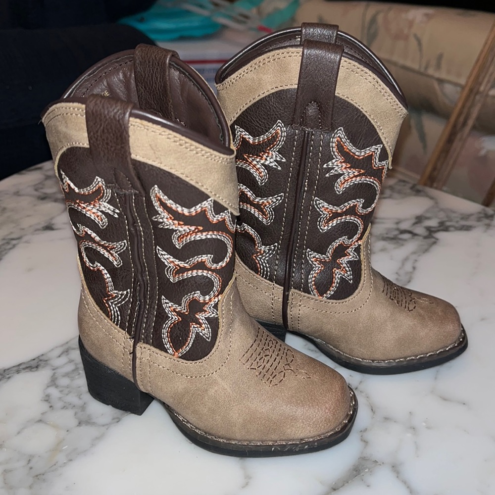 Rodeo Ropers Kids boots size 5